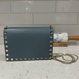 EUC Valentino Rockstud Crossbody
